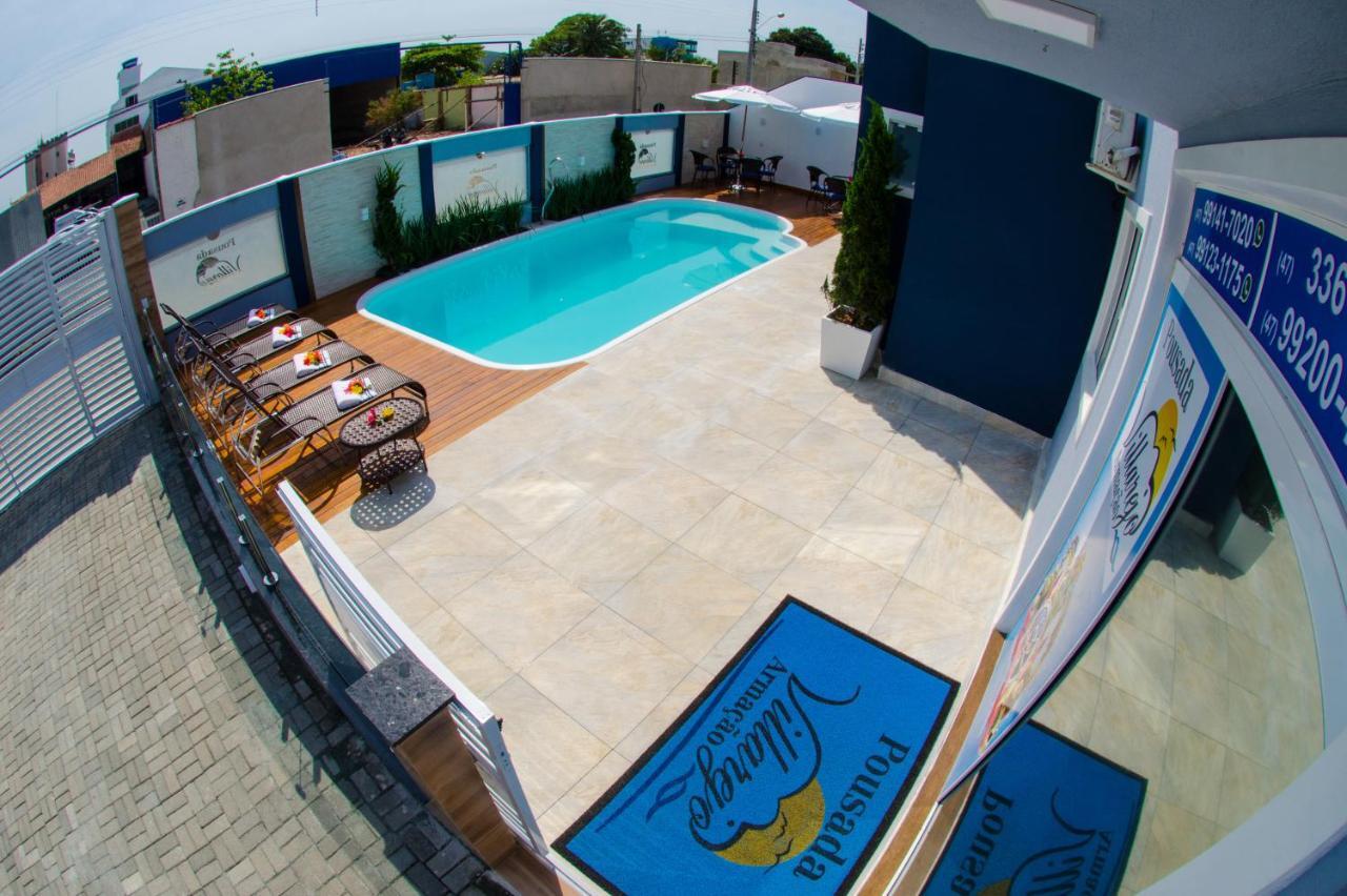 Pousada Villarejo Armacao Penha  Buitenkant foto